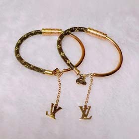 Bracelet LV -0641  